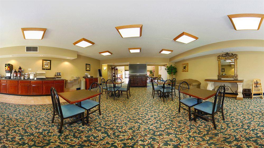 Comfort Suites Auburn Near I-69 Екстериор снимка