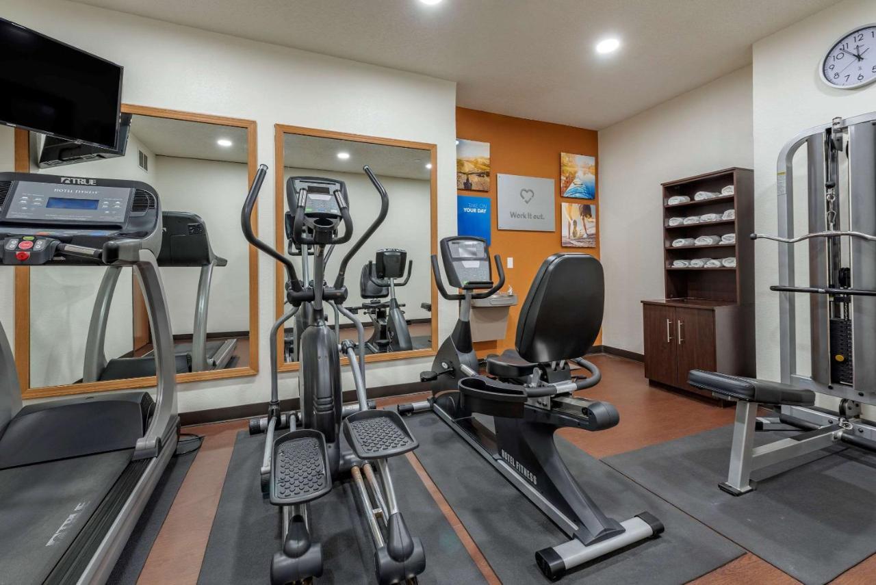 Comfort Suites Auburn Near I-69 Екстериор снимка