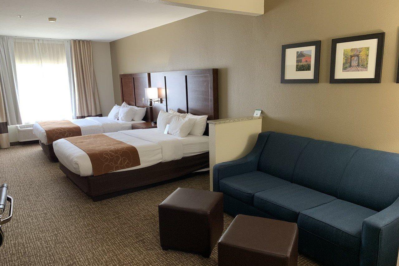 Comfort Suites Auburn Near I-69 Екстериор снимка